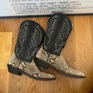 LAREDO MEN'S EXOTIC SNAKE WESTERN BOOTS